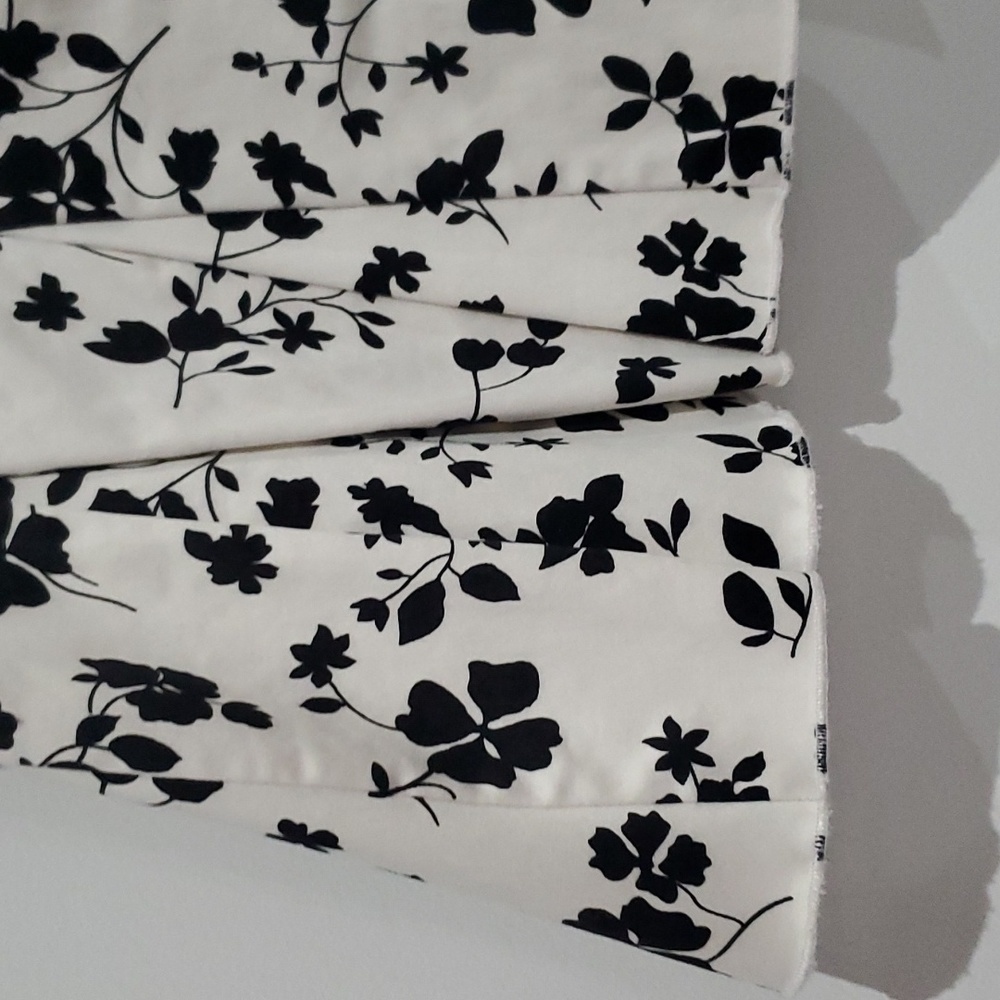 Vintage Jessica White & Black Floral Pannelled ruffle tulip hem skirt size 4 - Picture 2 of 6